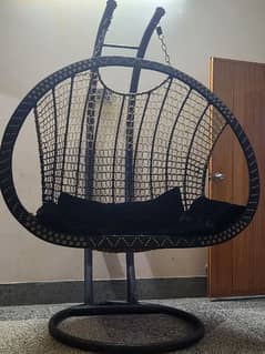 Outdoor/Garden Swing with Black Cushions Brand New 10/10