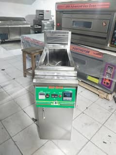 we have all fryer New availabl/pizza oven/hotplate/fryer/grill/counter