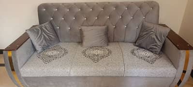 5 seater sofa new in condition