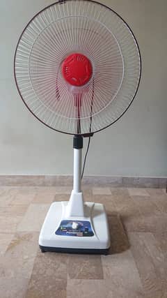 Pedestal rechargeable  DC fan