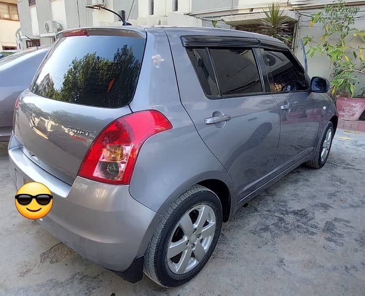 Suzuki Swift 2018 automatic better  than picanto vitz 15