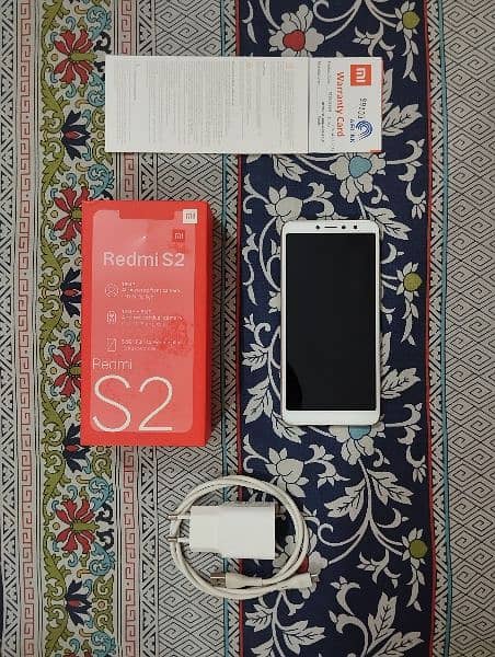 Xiaomi Redmi S2 4/64 16MP Front 12+5MP back 0