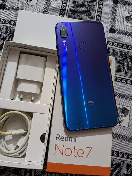 Xiaomi redmi note 7 4gb 64gb, good condition, new battery complete set 1