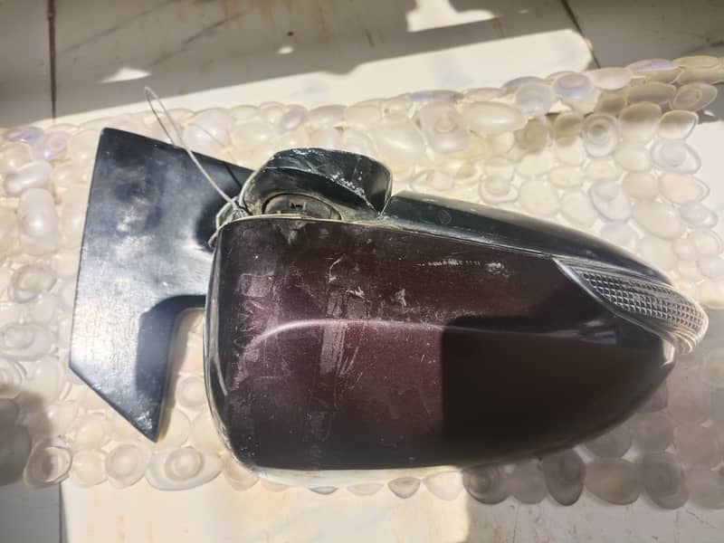 Toyota aqua side mirror right side 1 pc 1