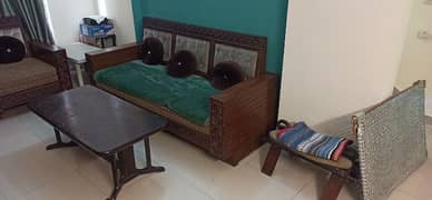 5 Seater Sofa Set for sale with carvings.