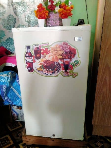 Haier HR-136WL Refrigerator 1