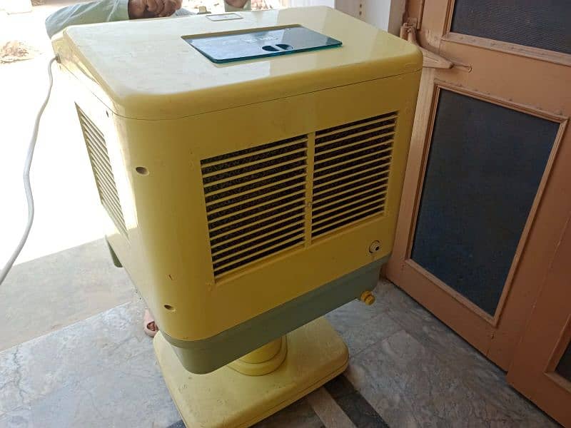 Air Cooler excelent condition.  Low power consumption. 5