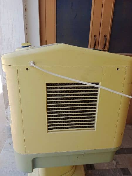 Air Cooler excelent condition.  Low power consumption. 6