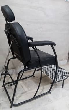 New like chair best for hair dresser saloon & beauty parlor / parlour