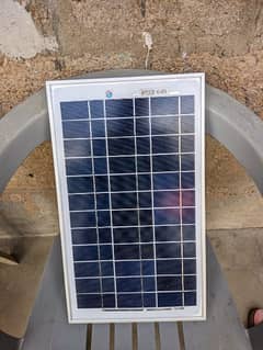 10w solar penal in 10/10 condition