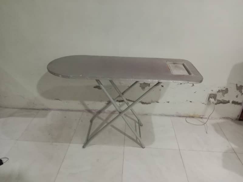 isthri Table For Sale 3