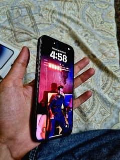 Apple iphone 14promax deep purple.