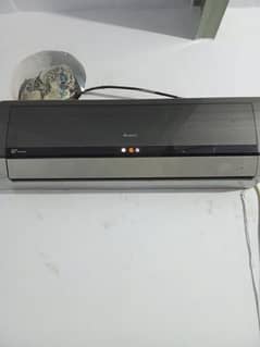 Gree 1Ton G10 AC In Brand New Condition
