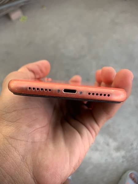 I phone XR non pta 64Gb red colour 4