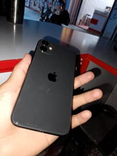 iphone 11  GV   64 GB   10/10 condition water pack