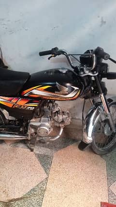 Honda 70cd bike new ha abi urgent sale ha