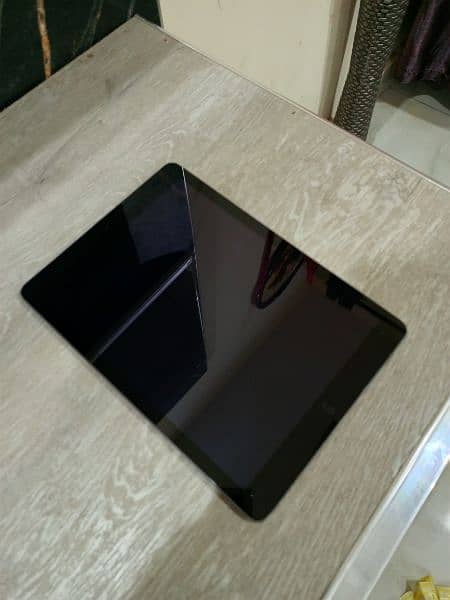 Apple Ipad Air 1 with Book Cover 1