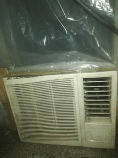 ac window in good condition