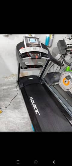 commercial treadmill running condition