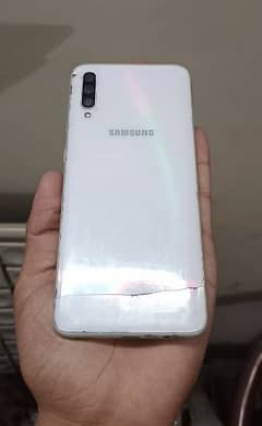 Samsung a70 8.128