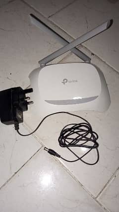 wifi router 3 month used with original adapter all ok