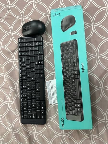 Brand New Logitech Keyboard and Mouse Combo - Mk 220 0