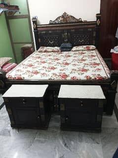 Double Bed King Size With Side Tables