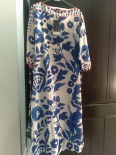 Lulusar brand medium size crepe dress