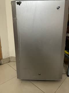 pel single door 4 cubic feet refrigerator