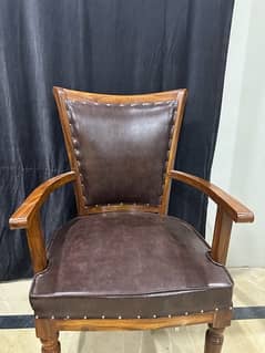 Executive Office chair (only 1)