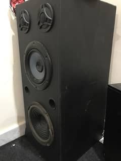 bluetooth speaker havey bass