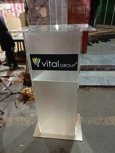 Acrylic Made Speech Dice/ Rostrum ( 0302-1466006)