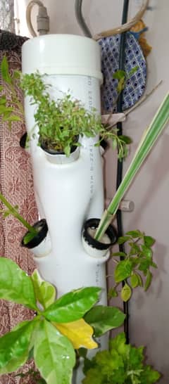 Hydroponics Tower Growing System, 21 Pods Vertical Indoor Herb Garden