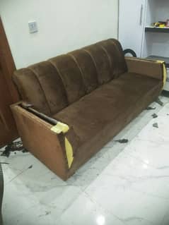 data sofa Kushan maker. old and new