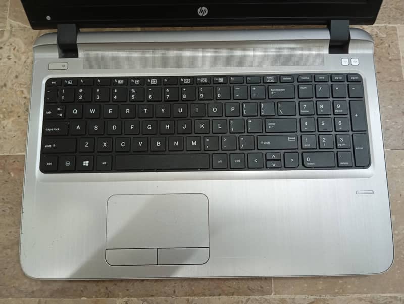 Hp ProBook 450 g3. core i5 (6th generation)08gb Ram,1 TB hard drive 10