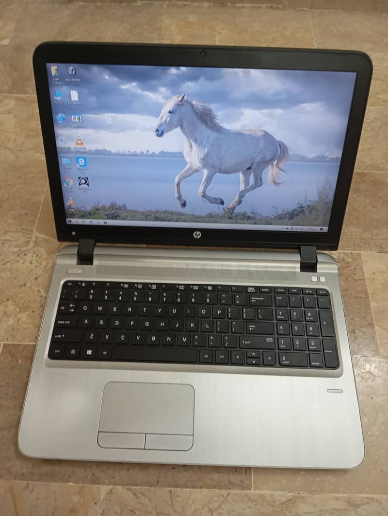 Hp ProBook 450 g3. core i5 (6th generation)08gb Ram,1 TB hard drive 11