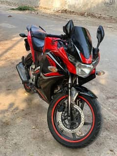 Honda CBR 150R