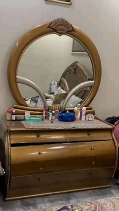 Oval shape Mirror with Draws
