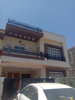 8 Marla upper portion available for rent in bahria enclave Islamabad