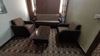 5 Seater Sofa with Table in Gulshan e Iqbal