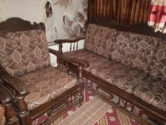 sofa set 3 + 1 + 1 old is Gold Gud condition