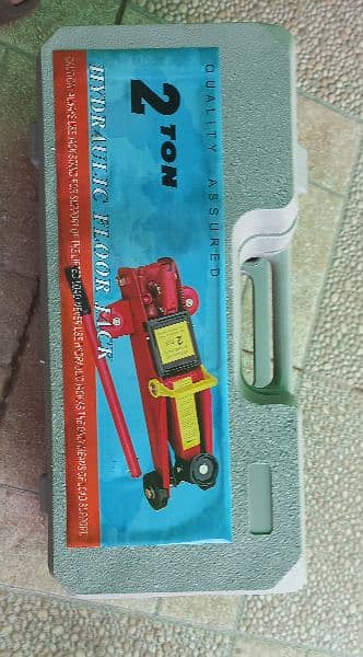 2 ton Trolly Hydraulic Jack with Brief case 3