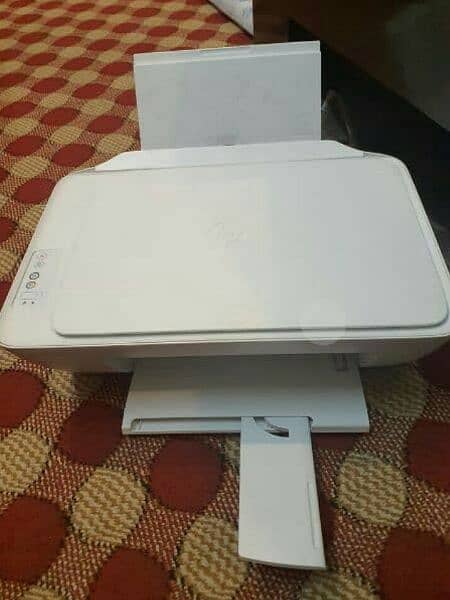 HP deskjet Slightly Used Look like New 3