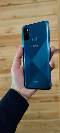Infinix hot 9 play 4 64  box and cable sath ha full fresh mobile