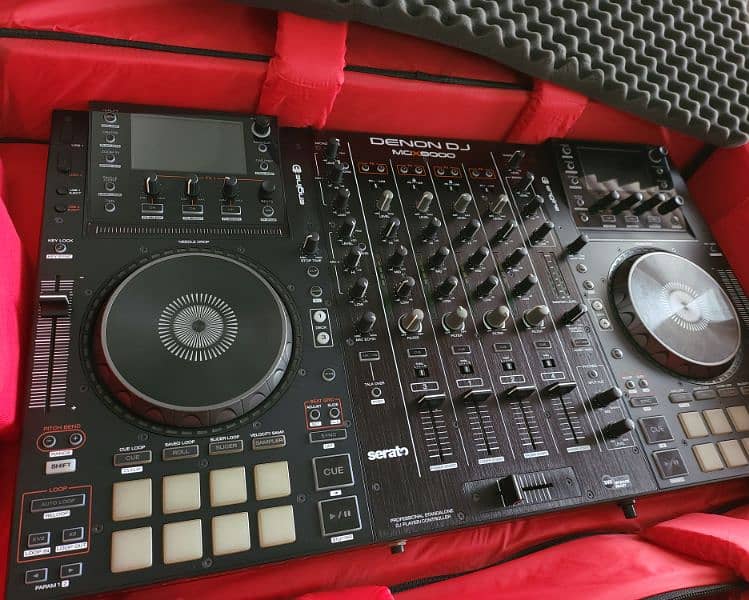 Denon DJ MCX 8000 4-Channel Standalone DJ Player & DJ Controller 14