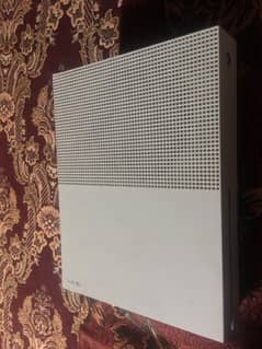 xbox one s 1 tb for sale with 2 original controllers
