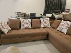 Used in excellent condition L shape sofa set.