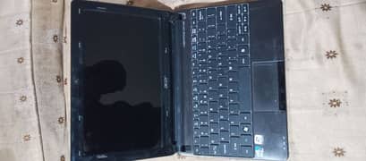laptop for sale window 10 bettery 3:30 hours all ok