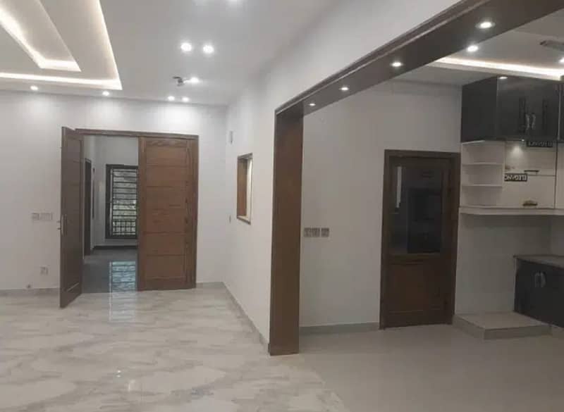 20 Marla Brand New House For Rent Near To Park School Bahria Town Tipo Block Lahore 0