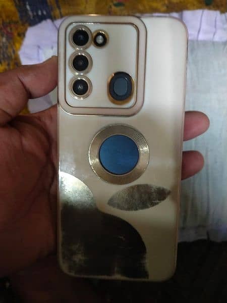 Tecno spark 8c 11